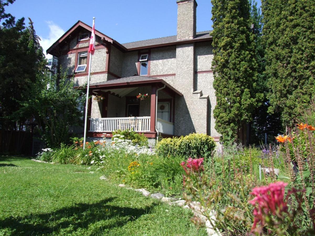 Stirling House Bed and Breakfast Kelowna Eksteriør billede